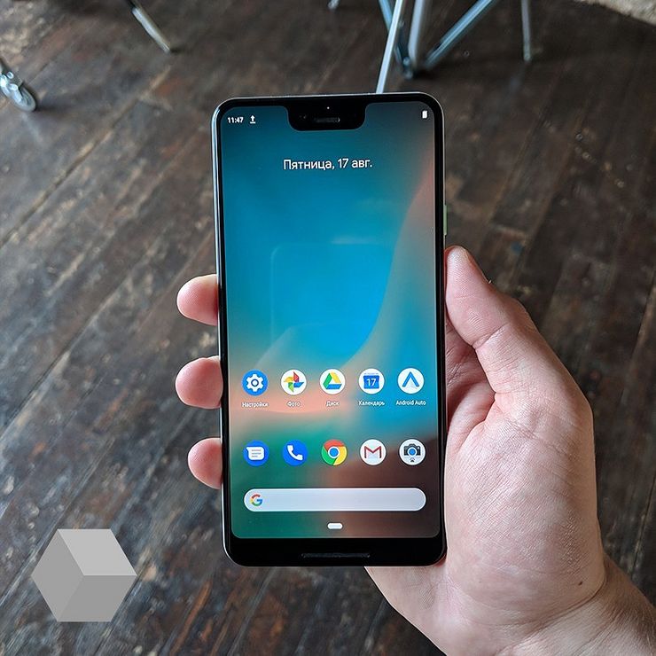 Pixel 3 XL -puhelin aiemmin vuotokuvassa.