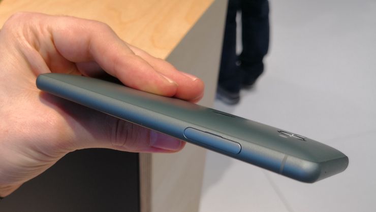 Xperia XZ2 Compact.