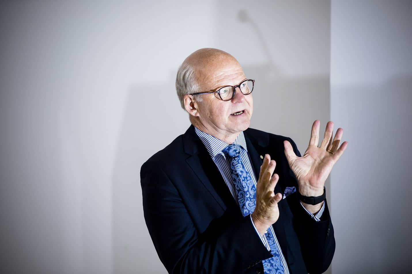 Vuorineuvos Reijo Karhinen teki pitkän uran OP-ryhmän johdossa.