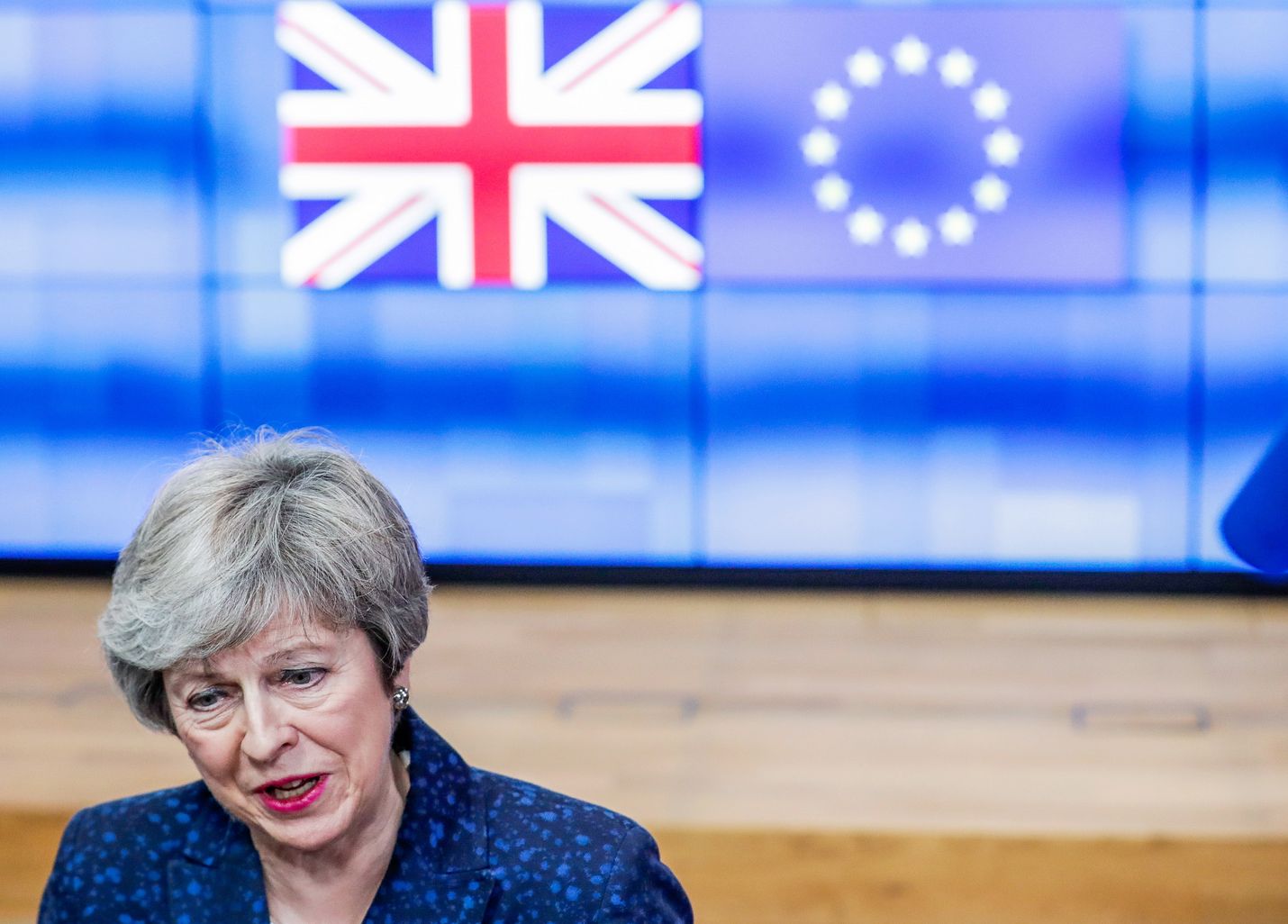 Britannian pääministeri Theresa May aikoo hakea tukea neuvottelemalleen brexit-sopimukselleen parlamentilta tiistaina.