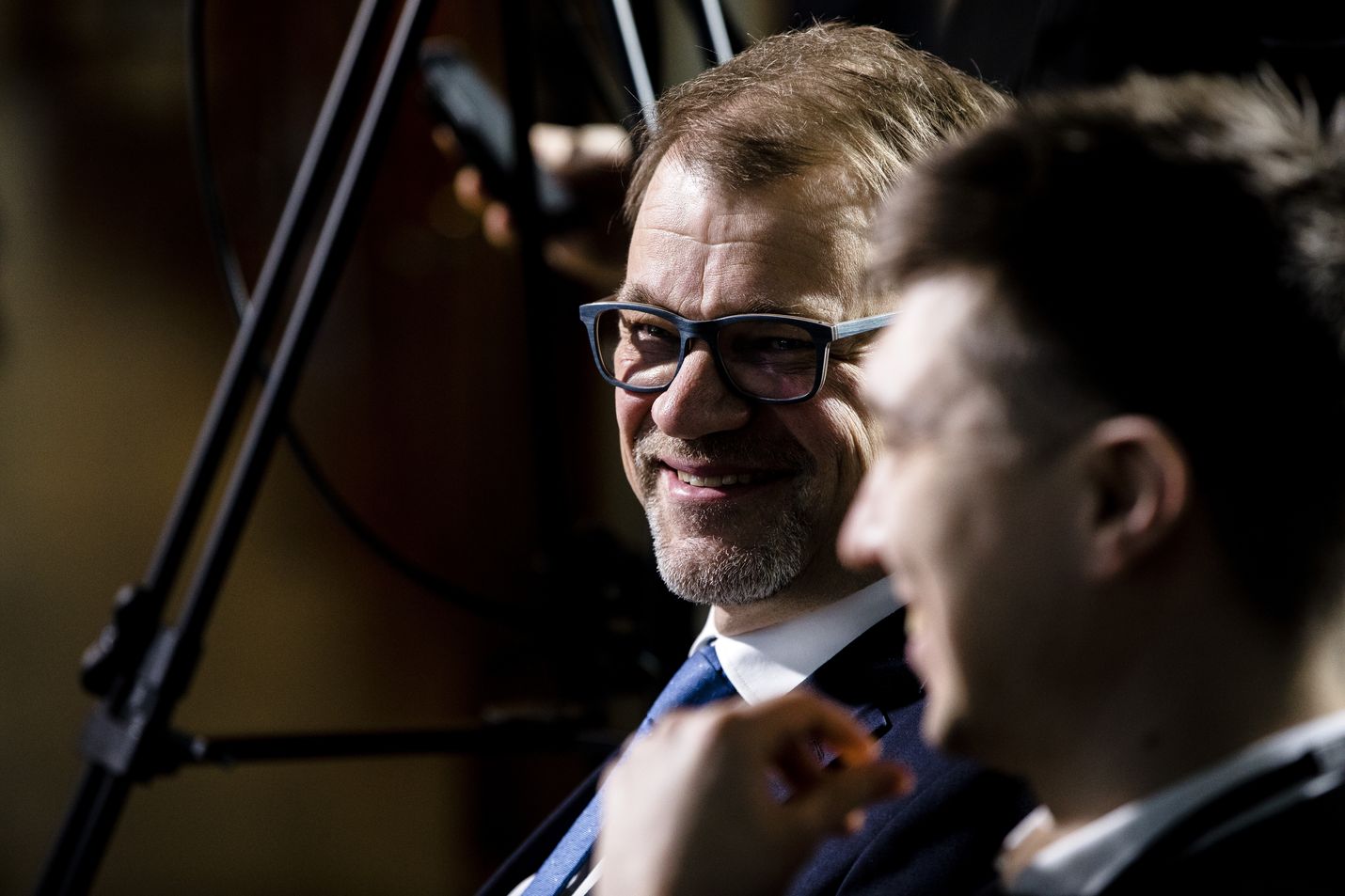 Jos minä olisin valitsemassa hoivapalveluja, niin tarkistaisin ensin, että maksaako yhtiö verot Suomeen. Sitten keskustelisin johdon kanssa siitä, millainen on yhtiön arvojärjestys, ja onko niihin nojaaminen pitkäjänteistä. Lisäksi pitää olla näyttöä siitä, että yksityinen yritys pystyy hyvään työhön, pääministeri Juha Sipilä (kesk.) totesi.