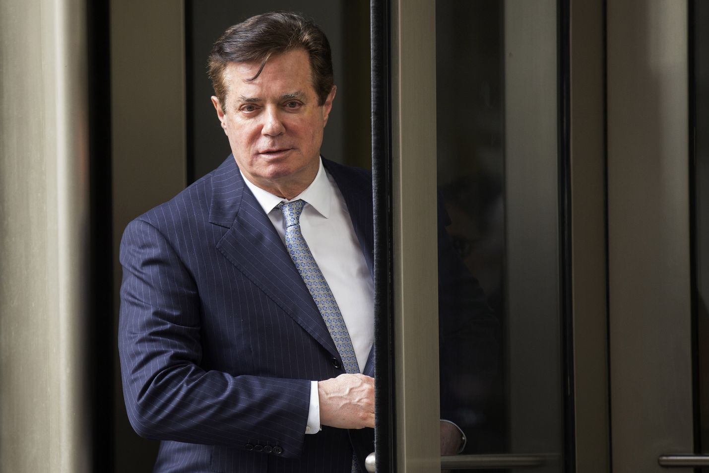 Donald Trumpin entinen kampanjapäällikkö Paul Manafort, 69, voi tuoreimpien tietojen valossa joutua vankilaan kymmeneksi vuodeksi.