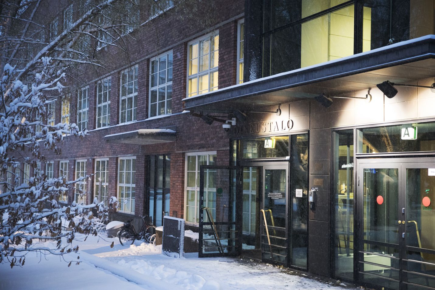 Pirkanmaan käräjäoikeus. Kuvituskuva.