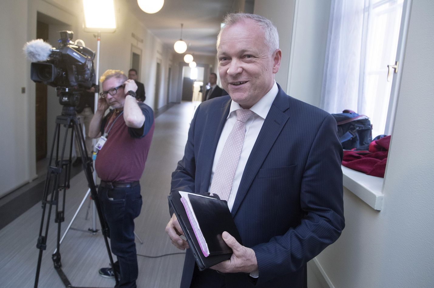 Kokoomuksen eduskuntaryhmän johdossa jatkaa kansanedustaja Kalle Jokinen.