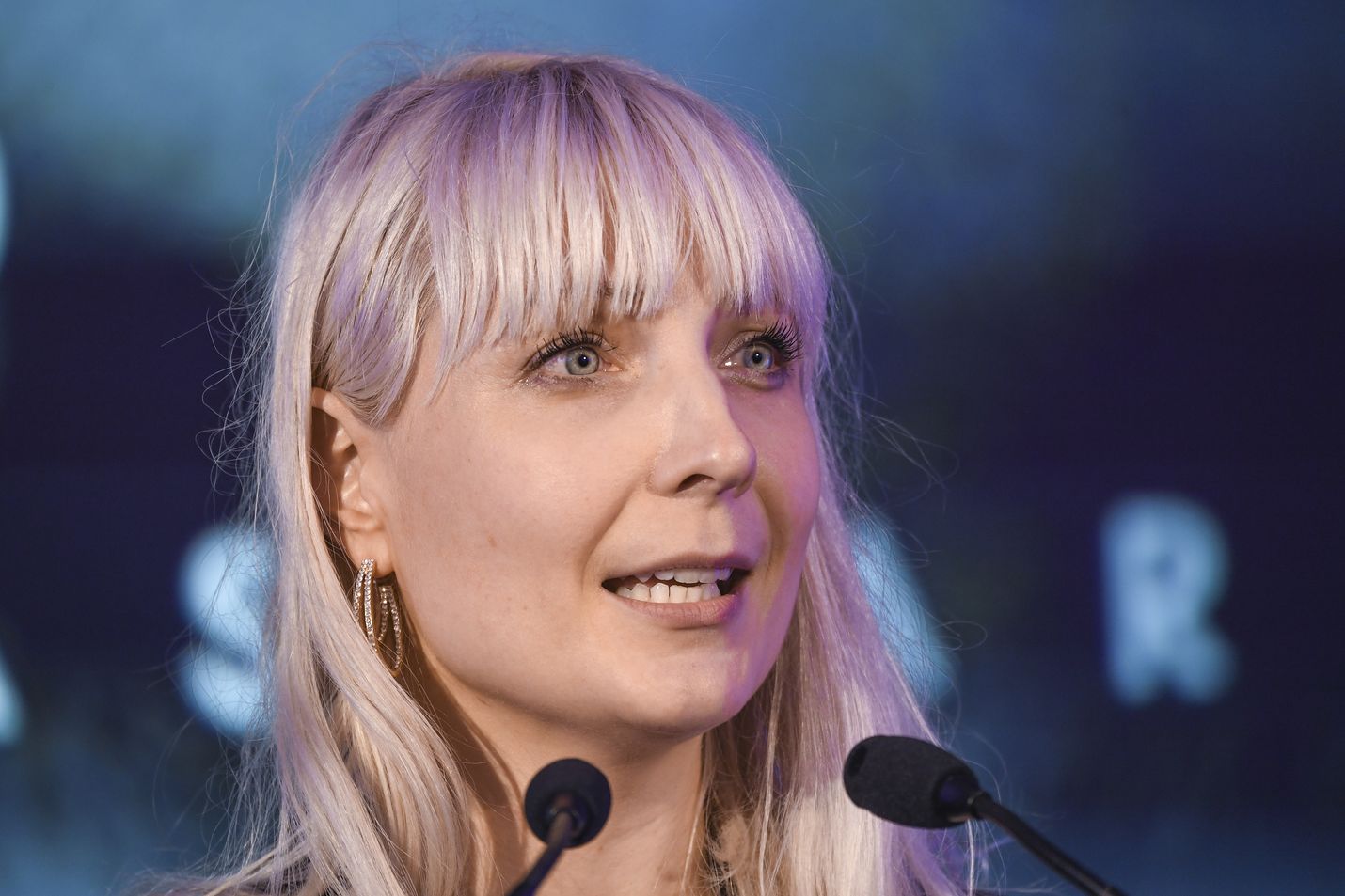 Laura Huhtasaari lähtee kisaamaan eurovaaleihin.
