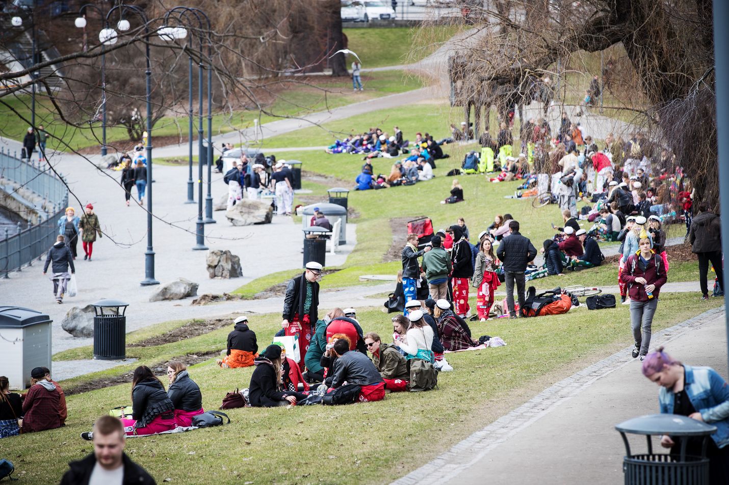 Vappupiknik jää tänä vuonna todennäköisesti haaveeksi, sillä ennusteen mukaan ensi viikolla sää viilenee ja muuttuu sateiseksi.