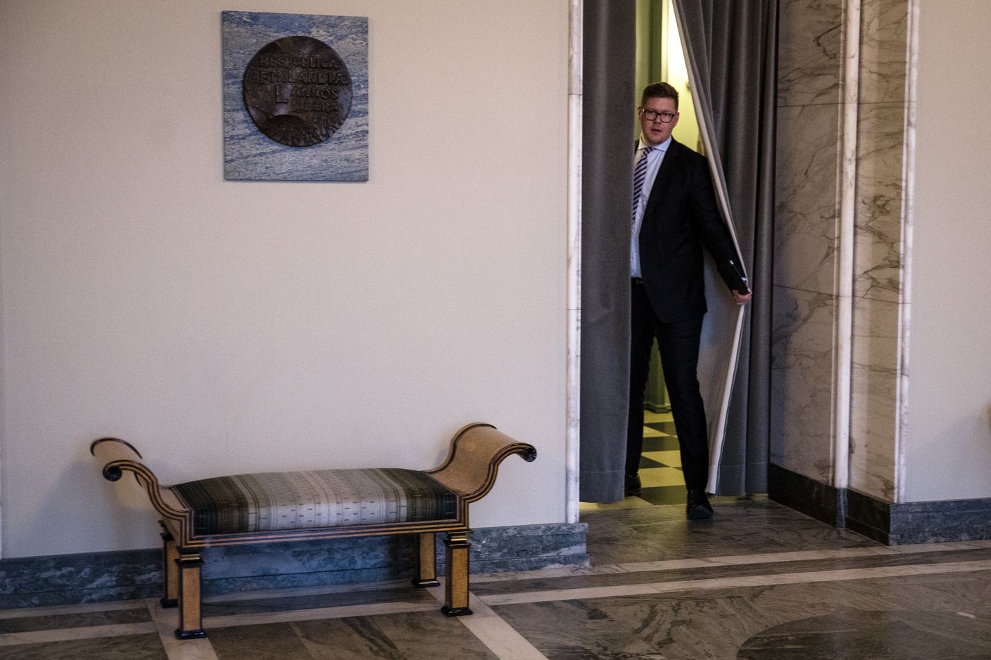 Valiokuntien ja valtiovarainvaliokunnan jaostojen puheenjohtajuudet jaettiin suurimman eduskuntaryhmän puheenjohtajan Antti Lindtmanin (sd.) johdolla.