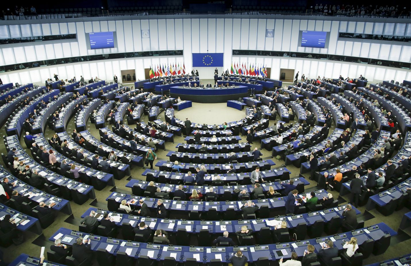 EU-vaalien kolmas ennakkoäänestyspäivä oli perjantaina. Ennakkoäänestysaika päättyy tiistaina 21. toukokuuta.