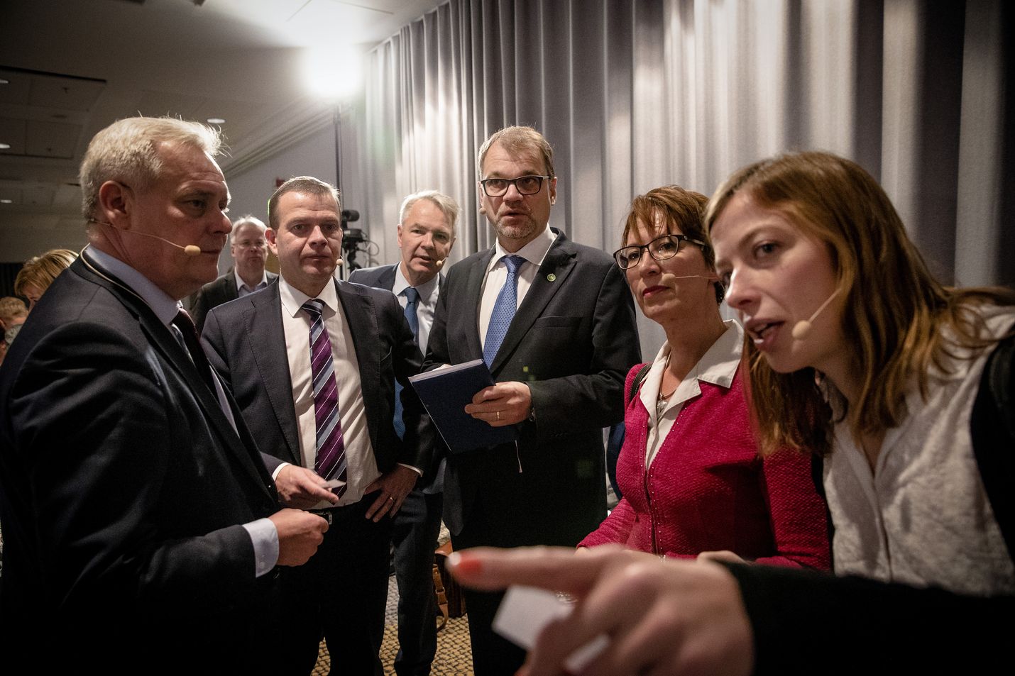 Antti Rinne, Petteri Orpo, Pekka Haavisto, Juha Sipilä, Sari Essayah, Li Andersson sekä muut eduskuntapuoluejohtajat kävivät torstaina viimeisen eurovaaliväittelyn. Arkistokuva.
