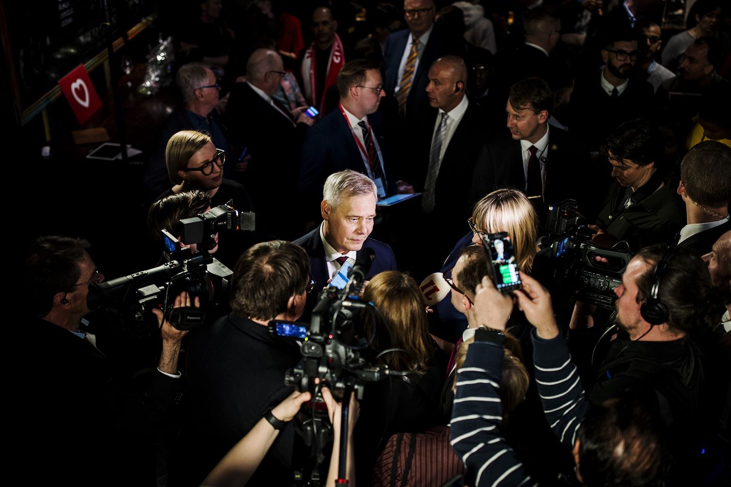 Pääministeri Antti Rinteen puolue sdp sai vaalivoiton huhtikuussa. Yksi Rinteen hallituksen kovimmista tavoitteista on työllisyysasteen nosto 75:een.