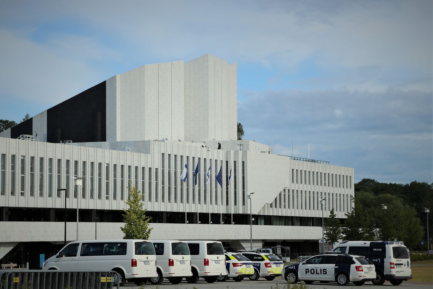 EU-puheenjohtajuuskaudella järjestettävät epäviralliset ministerikokoukset järjestetään Finlandia-talossa. Poliisi suojasi aluetta viime viikolla, kun EU-maiden ympäristöministerit vierailivat Suomessa.