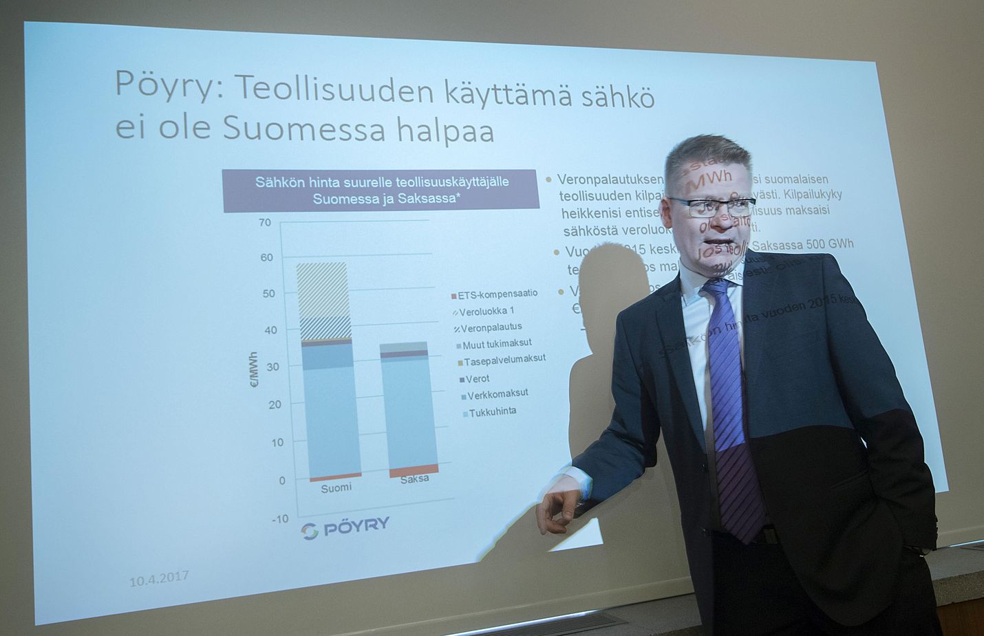 Metsäteollisuus ry:n toimitusjohtaja Timo Jaatinen toivoo hallitukselta selkeää näkemystä puun saatavuudesta ja panostuksista tavaraliikenteen tie- ja rataverkkoon.