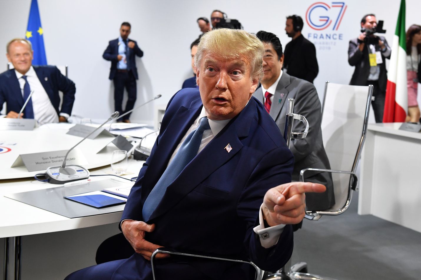Donald Trump näyttää havahtuneen Kiinan kanssa käytävän kauppasodan vakavuuteen.