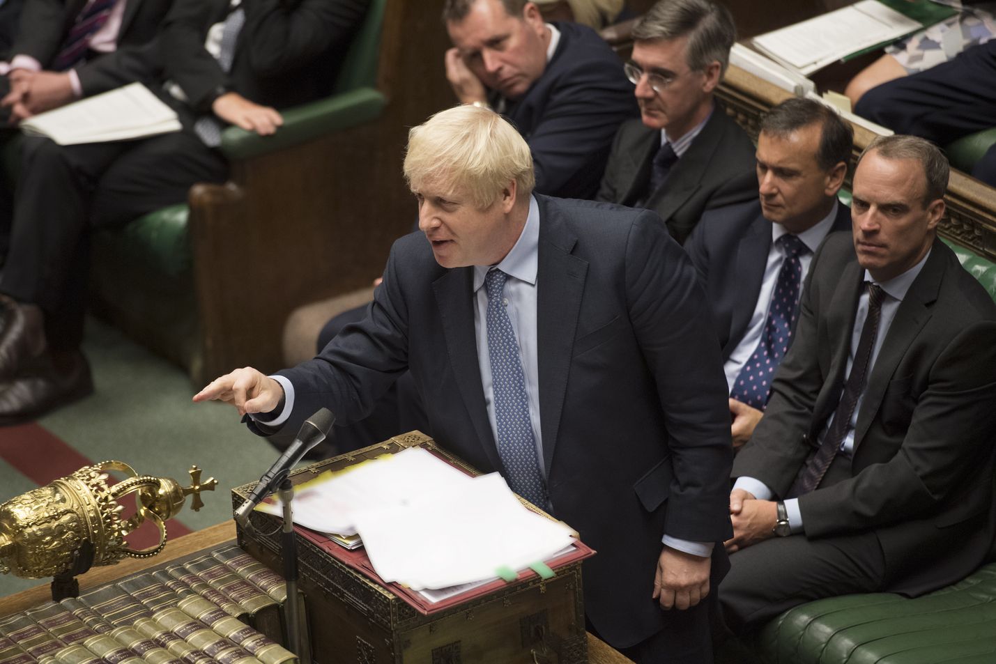 Pääministeri Boris Johnson piti uutta sopimuksettoman brexitin estävää lakia "hallinnan antamisena takaisin Brysselille".