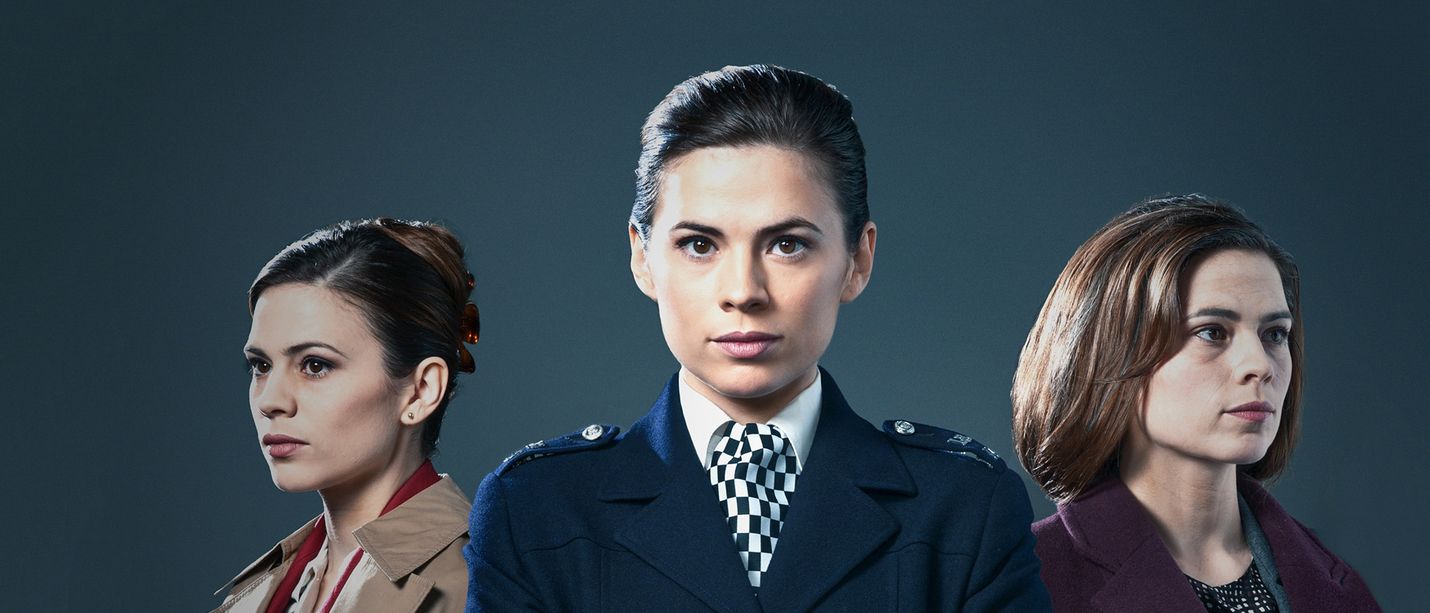 Brittinäyttelijä Hayley Atwell muuntautuu hienosti sekä vastavalmistuneen, uraäiti-ikäisen että keski-ikäisen Denise Woodsin rooliin.