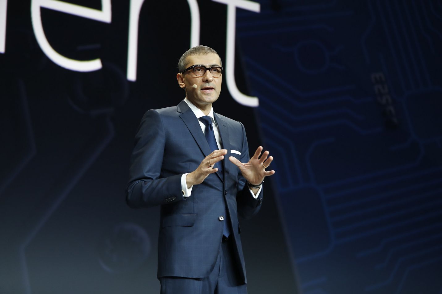 Nokian toimitusjohtaja Rajeev Suri hankki viime vuonna miljoonatulot, joista pääosa oli ansiotuloa. Arkistokuva.