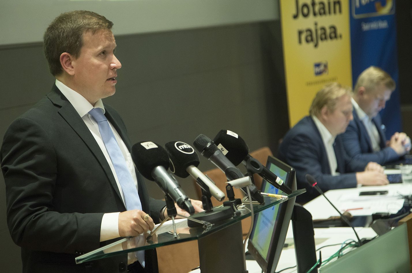 Perussuomalaisten eduskuntaryhmän puheenjohtaja Ville Tavio esitteli puolueen vaihtoehtobudjetin.