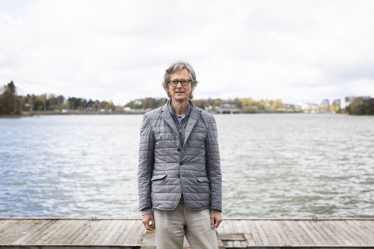 Professori Aarno Palotien kuukausittaiset työmatkat Bostoniin ovat koronarajoitusten takia muuttuneet etäpalavereiksi. Tauolla ovat yhteiset leikkihetket lastenlasten kanssa, jotka asuvat Yhdysvalloissa. Nekin täytyy hoitaa netin kautta.