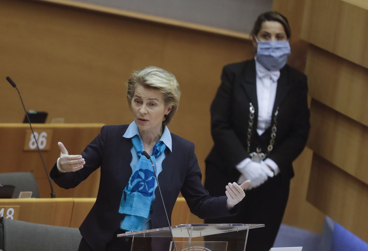 Euroopan komission puheenjohtaja Ursula von der Leyen osallistu EU-parlamentin kokoukseen Brysselissä 13. toukokuuta. Tänään hän esitteli komission ehdotuksen Euroopan jälleenrakennusrahastosta.