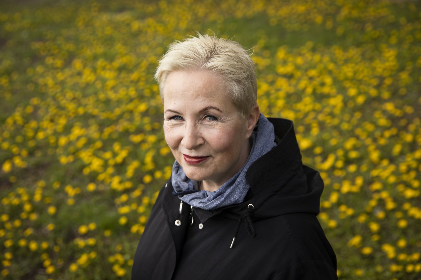 Suvi-Anne Siimes kannattaa työperäistä maahanmuuttoa. Tilastojen perusteella työluvan kautta muuttaneiden työllisyys säilyy hyvänä pitkään, osittain kantaväestöä parempana.