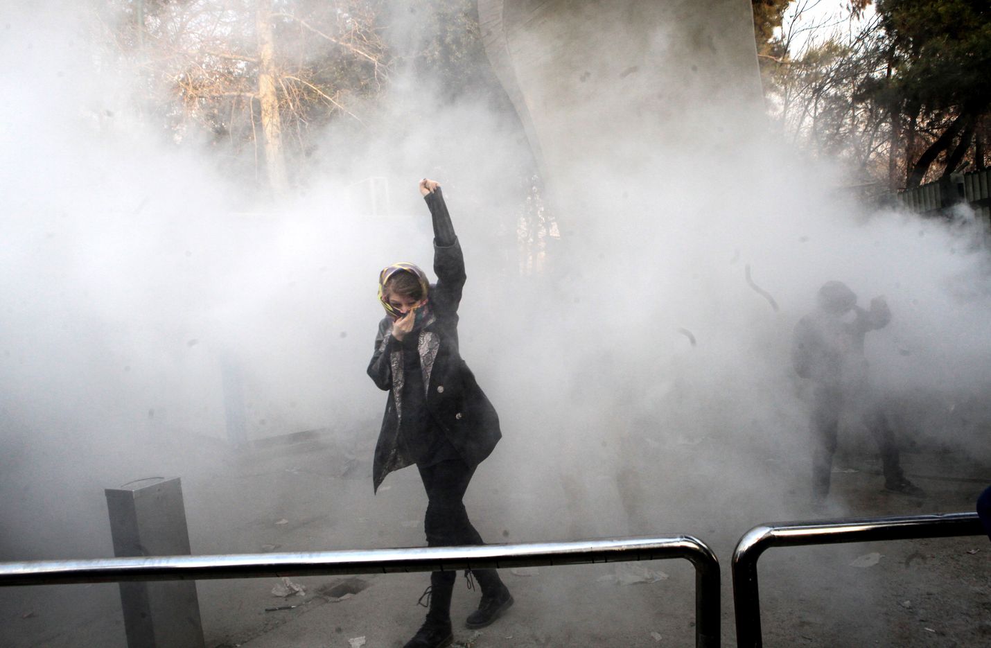 Ruhollah Zamia syytetään vuoden 2017 levottomuuksien lietsomisesta. Iranilaiset opiskelijat ottivat yhteen 2017 joulukuussa mellakkapoliisin kanssa hallituksen vastaisissa protesteissa Teheranissa, Iranissa.