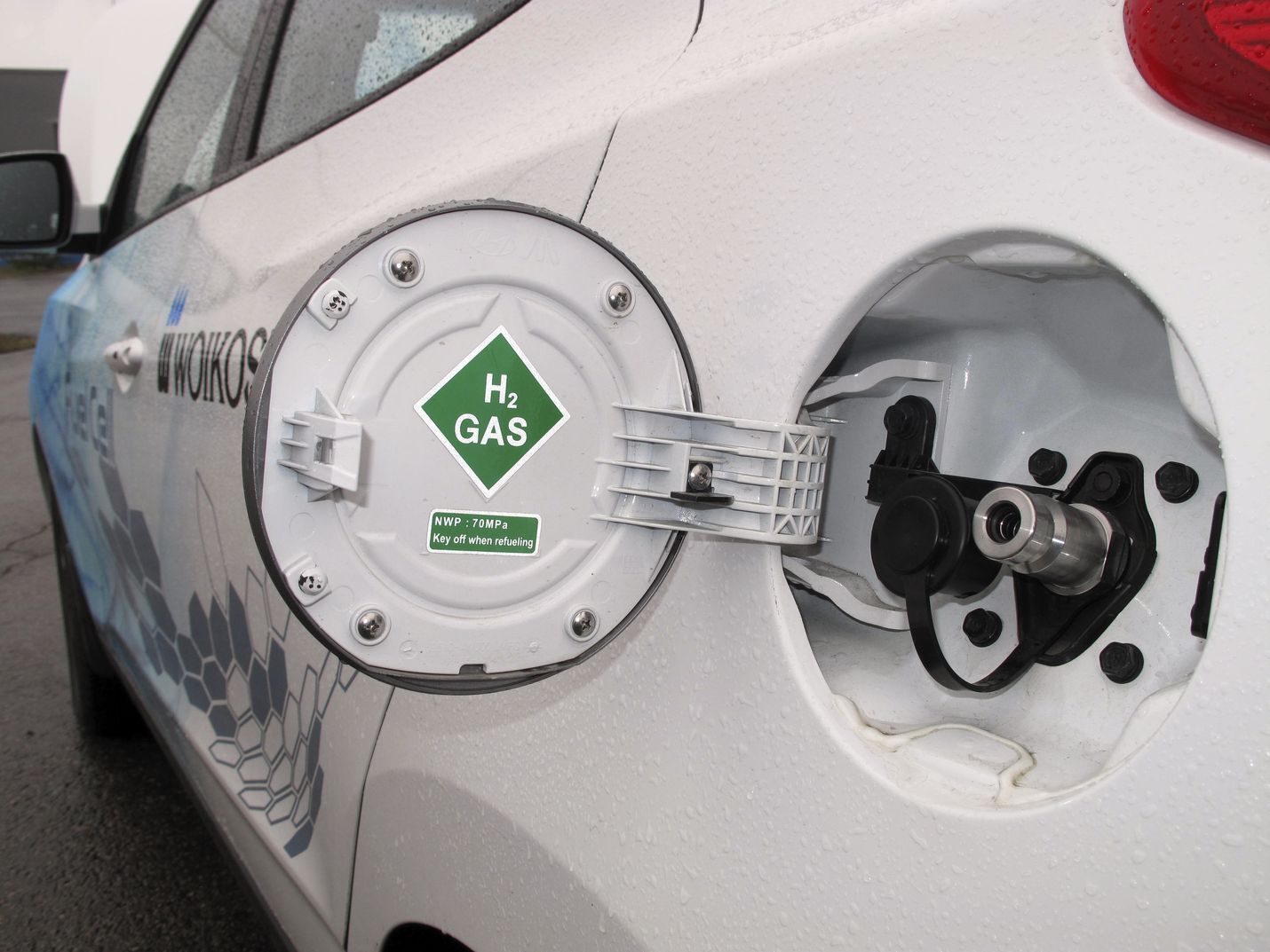 Vetyautoilla saadaan vähennettyä liikenteen päästöjä. Vedyn rooli kasvaa erityisesti raskaan liikenteen ja merenkulun energianlähteenä.