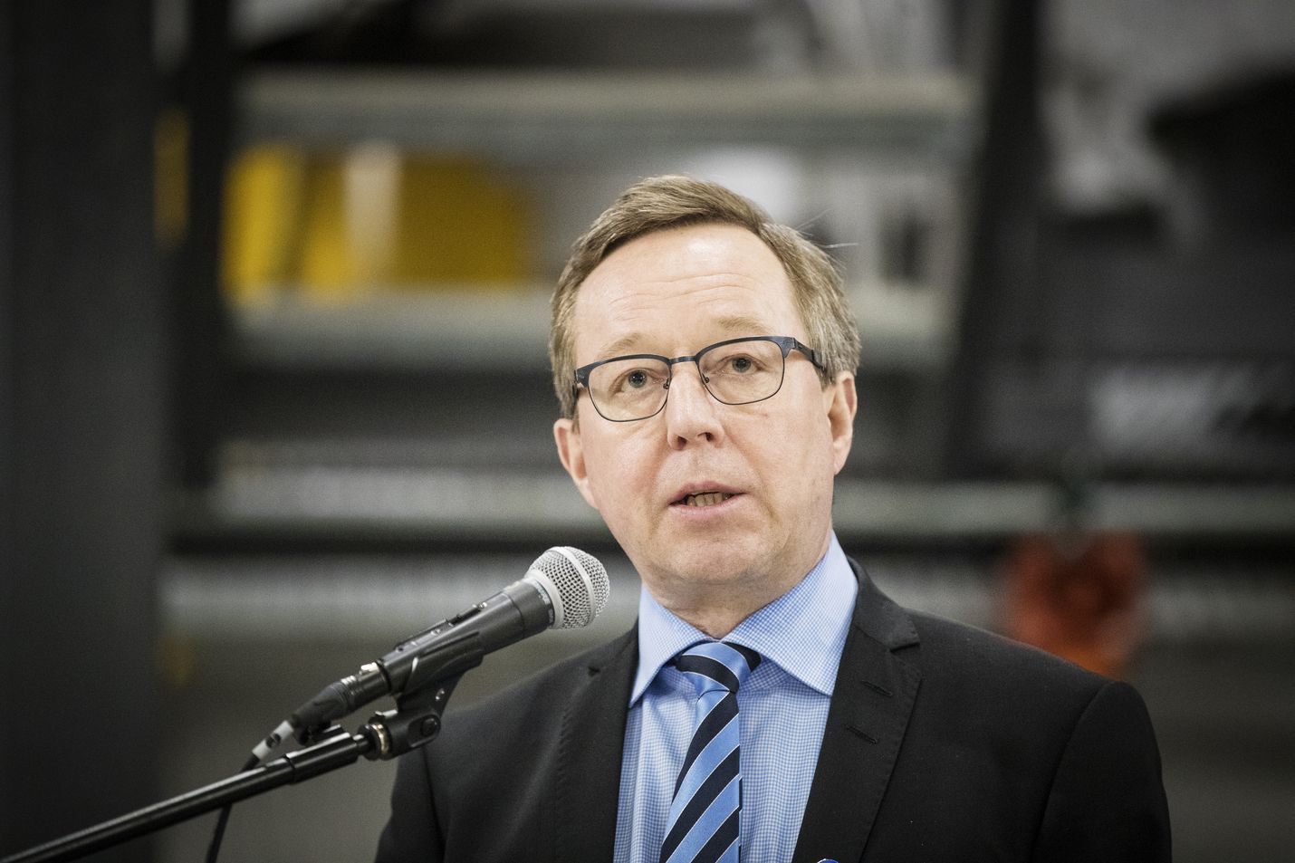 Mika Lintilä ei lähde ehdolle keskustan johtoon, mutta toivoo vaaliin vielä lisää osallistujia.