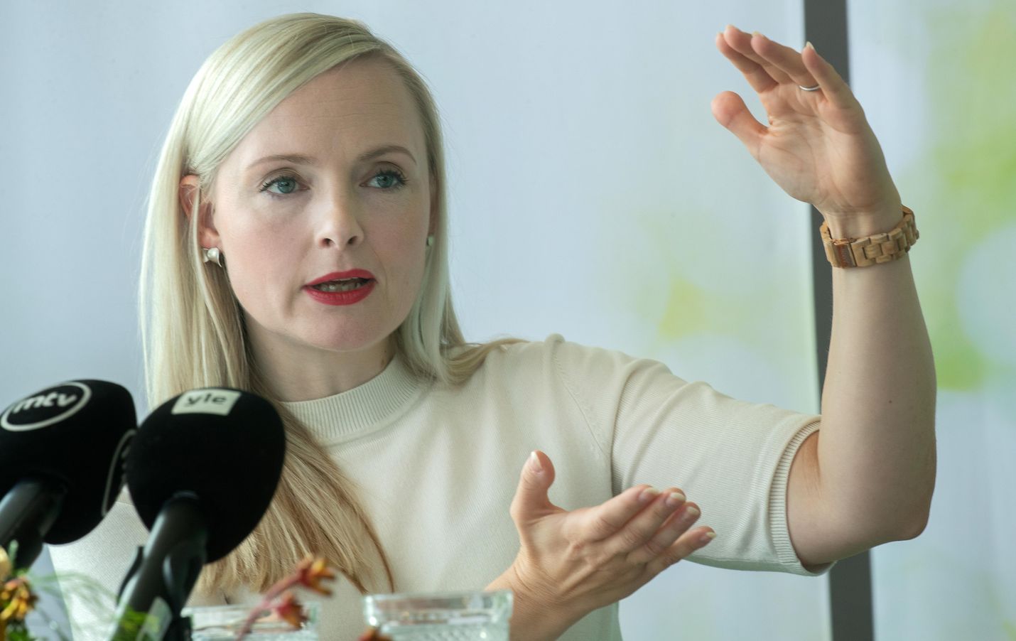 Vihreiden puheenjohtaja Maria Ohisalo puolusti kunnallisveron nostoa, jos vaihtoehtona on palveluista leikkaaminen. Ohisalo kuvattuna puoluekokouksessa viime viikonloppuna.