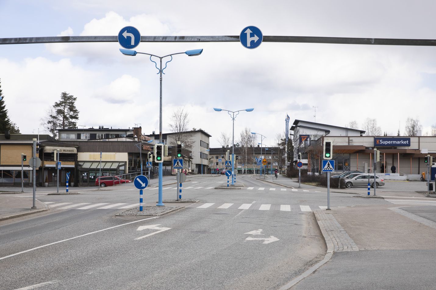 Suojaus petti Kiuruvedellä keväällä. Koronaviruksen pääsy hoivakotiin johti 12 asukkaan kuolemaan.