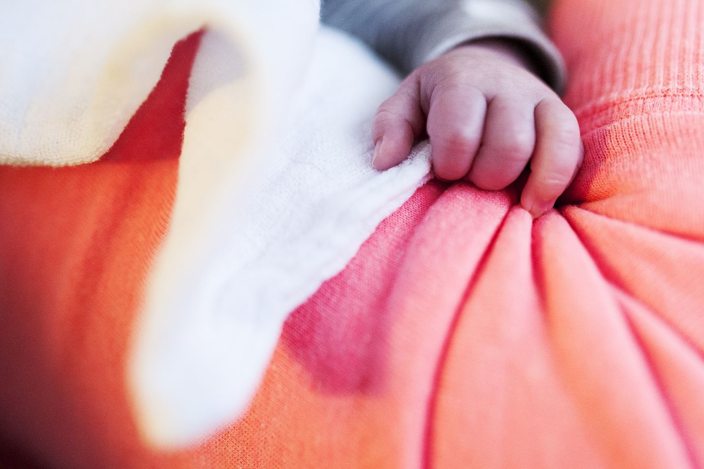 Viime vuosina henkirikosten lapsiuhreista kolmannes on ollut vauvoja, joista suurin osa on joutunut surmatuksi alle vuorokauden ikäisenä. Kuvituskuva.