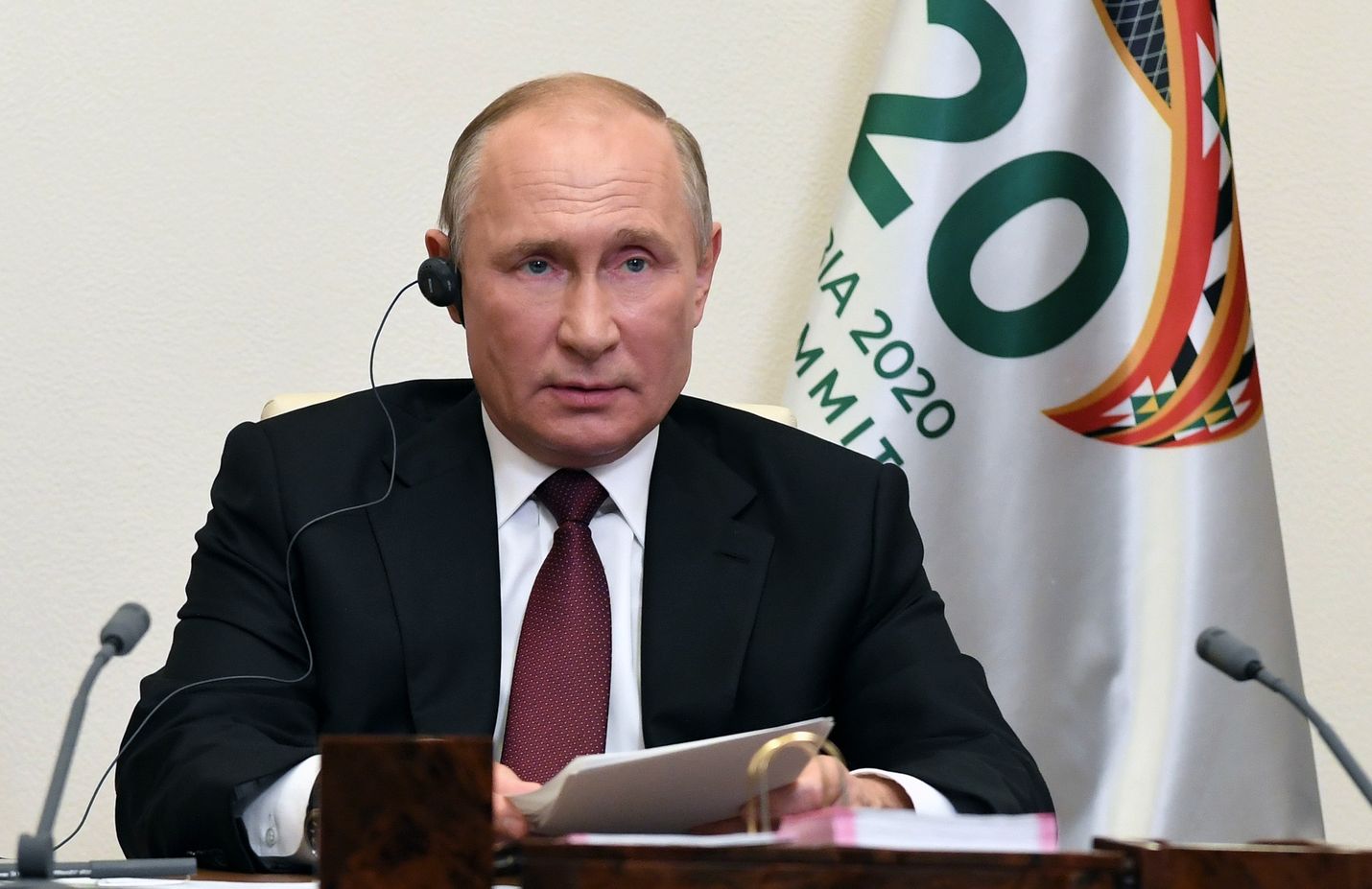 Venäjän presidentti Vladimir Putin osallistui viikonloppuna G20-maiden huippukokoukseen videoyhteyden välityksellä Moskovan ulkopuolella sijaitsevasta Novo-Ogarjovon valtion residenssistä käsin.
