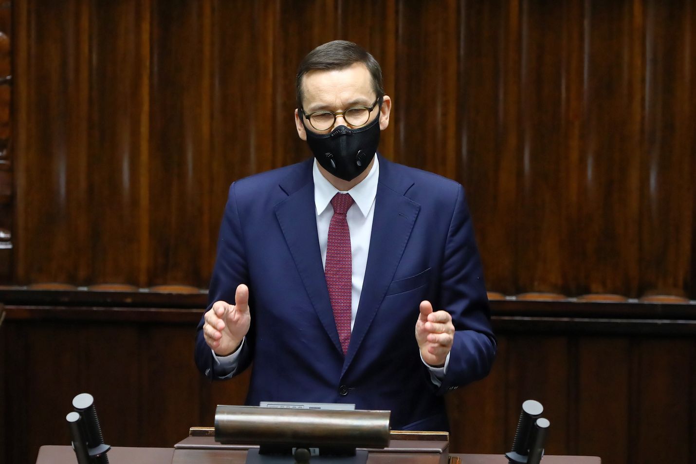 Puolan pääministeri Mateusz Morawiecki on yksi avainhenkilöistä, kun EU yrittää kääntää maan oikeusvaltioperiaatteen ja rahoitussovun puolelle.