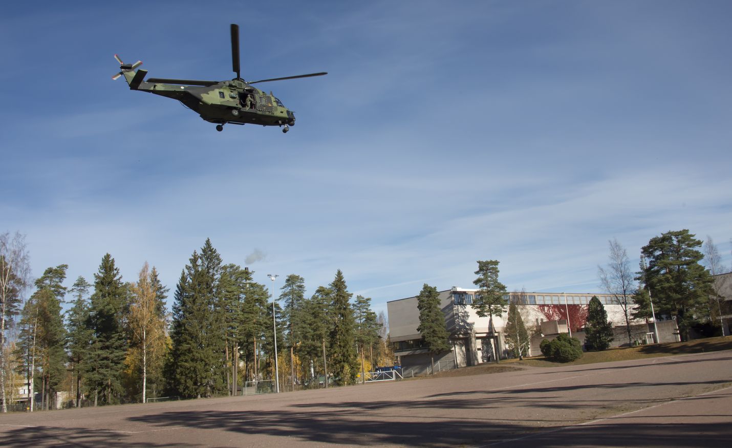 Kirjoittaja ei usko Naton olevan ratkaisu Suomelle. Nato Helicopter 90:ää esiteltiin Suomessa viime vuosikymmenen alkupuolella.