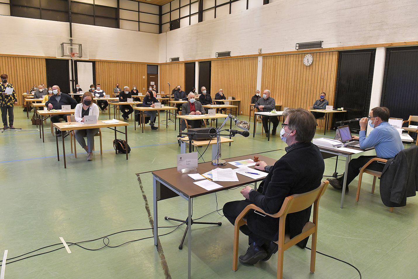 Meriristin toimintakeskusta odottaa peruskorjaus ja uudistus ensi vuodesta lähtien. Liikuntahallia esimerkiksi madalletaan ja siitä tehdään kahtia jaettavissa oleva sali. Seurakunnan kirkkovaltuusto oli koolla Meriristissä huhtikuussa, kun Raumalle valittiin uusi kirkkoherra.