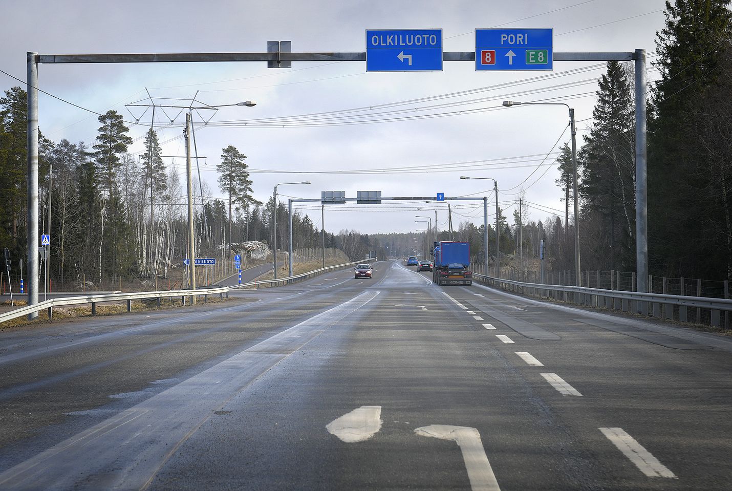 Rauman ja Eurajoen välinen osuus valtatie 8:sta mahdollisesti nelikaistaistetaan. Mukana suunnitelmissa on myös eritasoliittymä Olkiluodontien risteykseen.