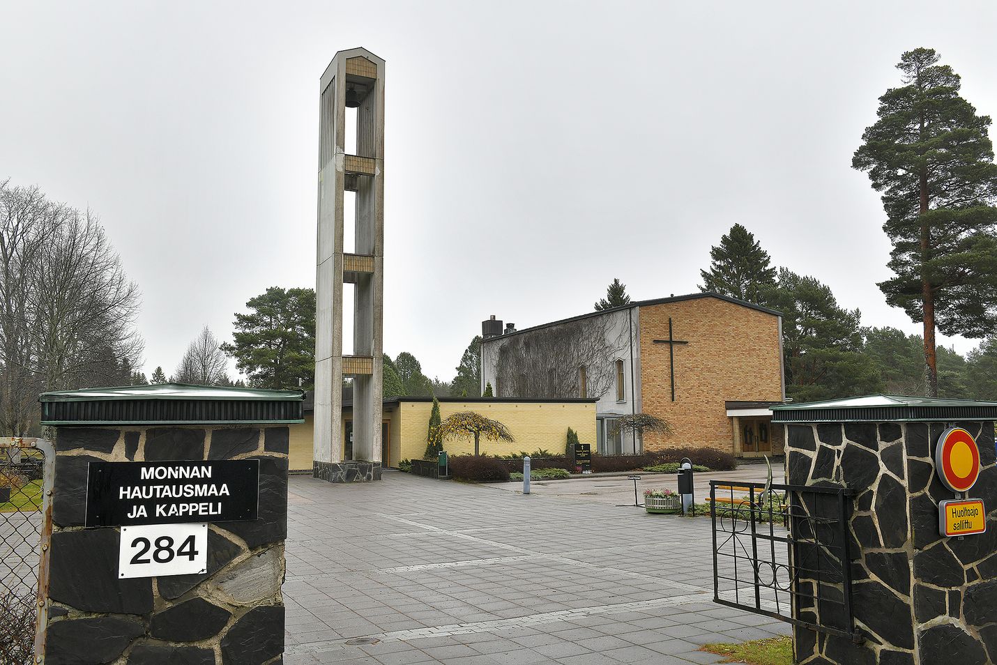 Rauman seurakunta aikoo hoitaa Monnan hautausmaan krematorion päästöasiat kuntoon ensi vuonna. Kyse on yli miljoonan euron hankkeesta. 