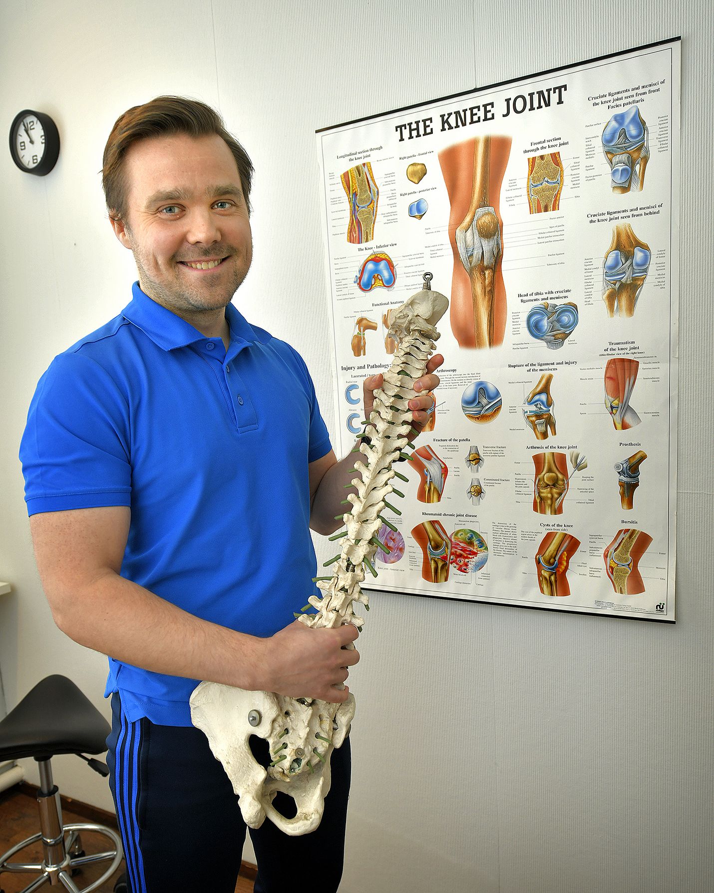 Pitkään Porissa omaa vastaanottoa pitänyt urheilufysioterapeutti Nico Rinne palasi kotikaupunkiinsa ja siirsi vastaanottonsa Kunto-Rauman tiloihin. Nyt hän toivoo, että saisi toiminnan pyörimään mahdollisimman hyvin. - Olisi tosi kivaa, jos saisin vapaa-aikaan jokusen tunnin lisää, hän toteaa hymyillen.