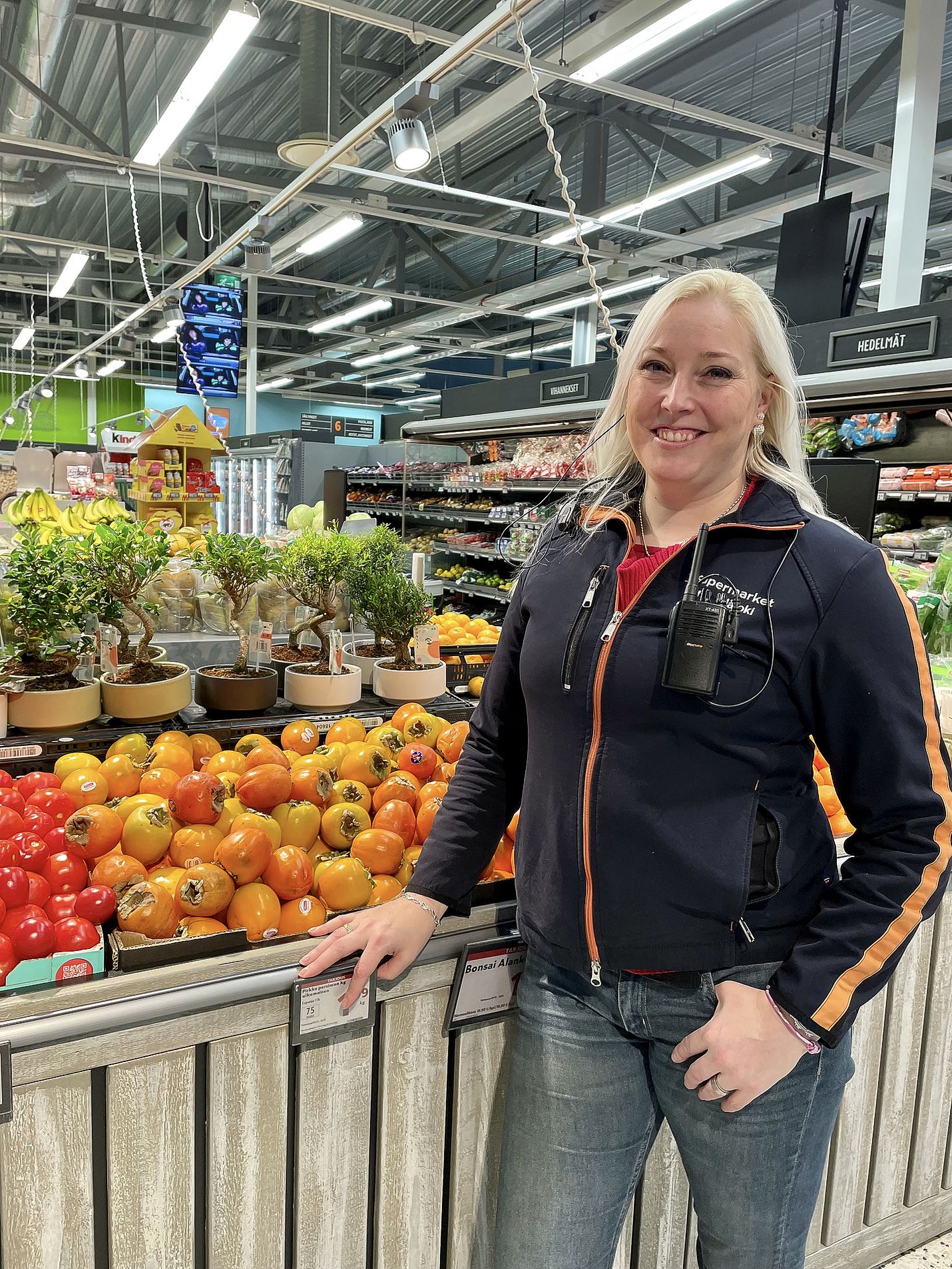 Irene Elläjoki kertoo olevansa K-kauppias ”henkeen ja vereen”. Parasta hänelle ovat K-Supermarket Rosmariinin ”mahtavat asiakkaat ja huippuhenkilökunta”. 