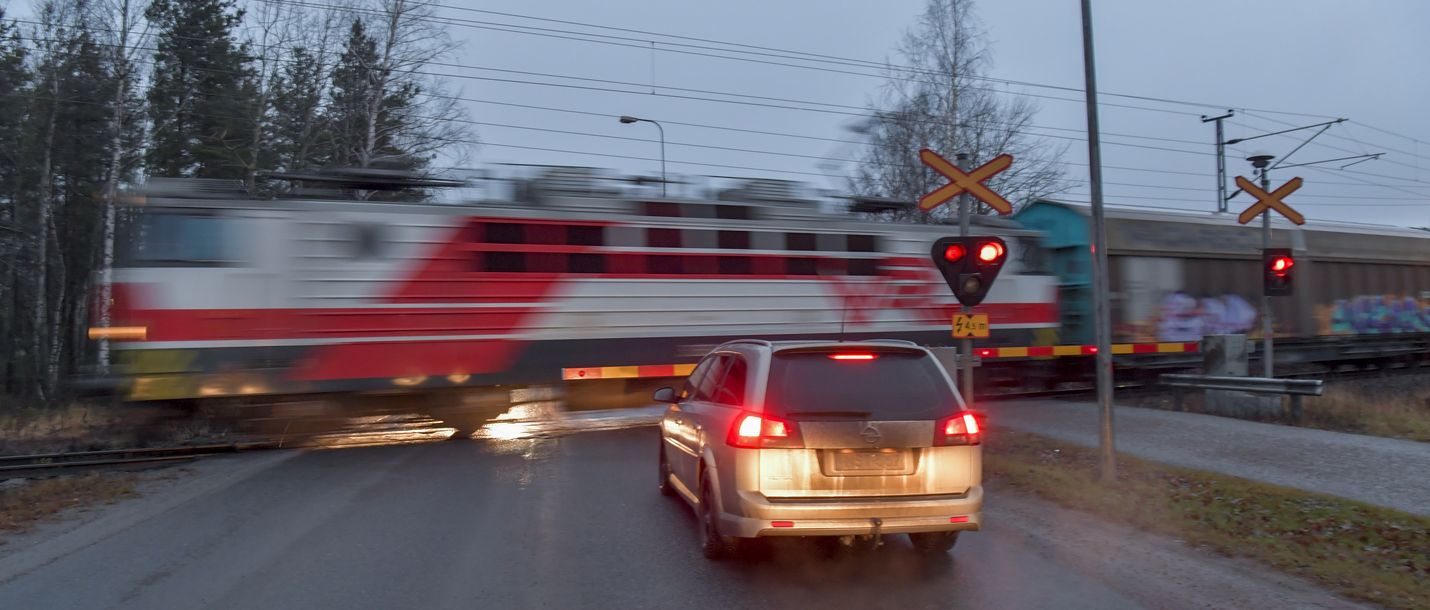 Länsi-Suomen maakuntaliitot haluavat tunnin junat keskusten välille