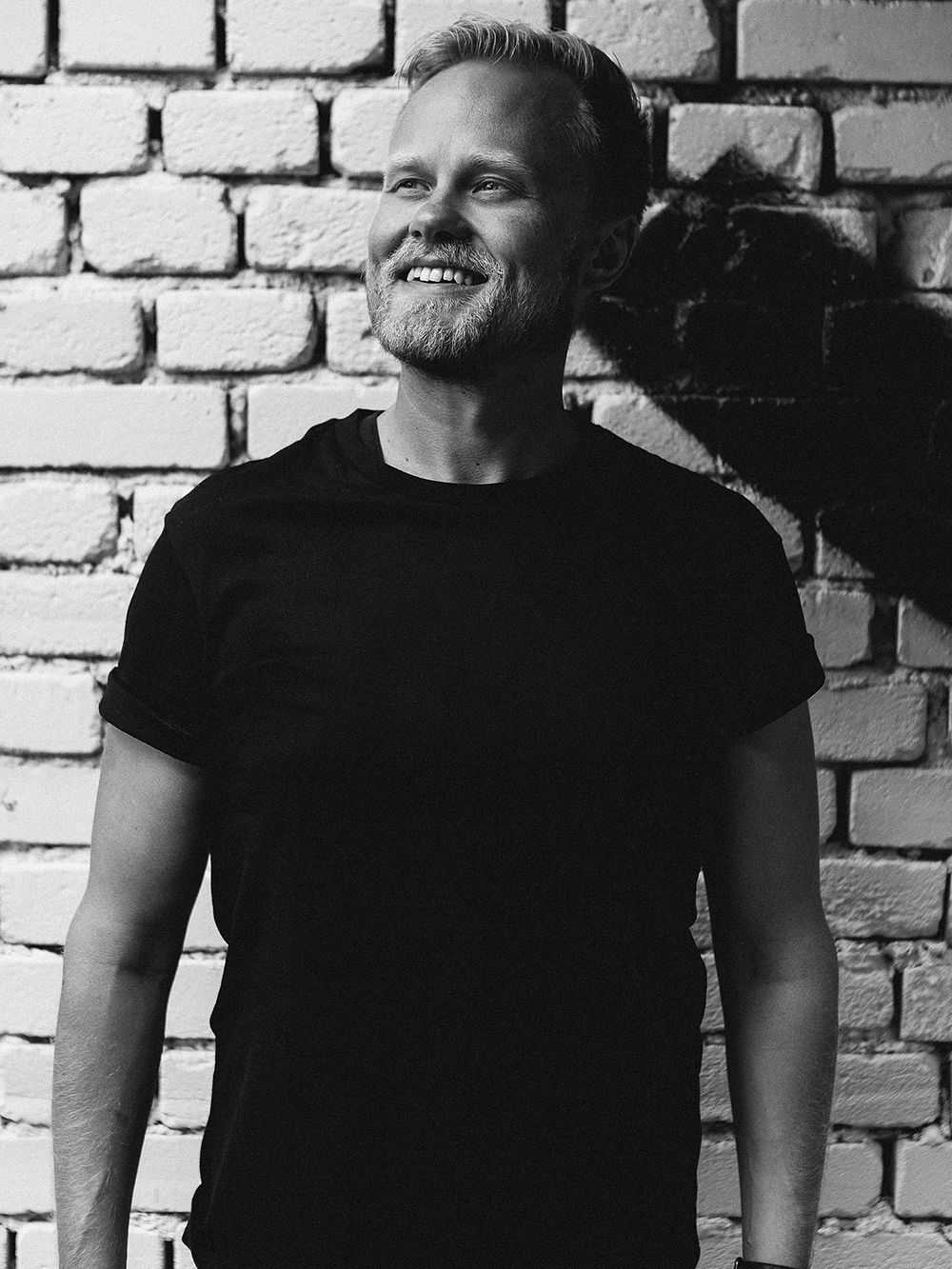 Niko Karstikko Bob W