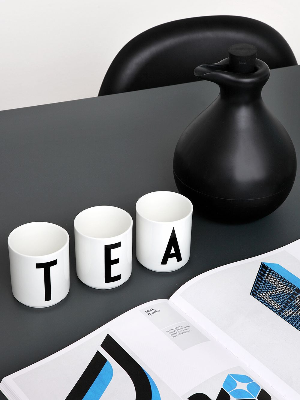 Design Letters Arne Jacobsen kuppi