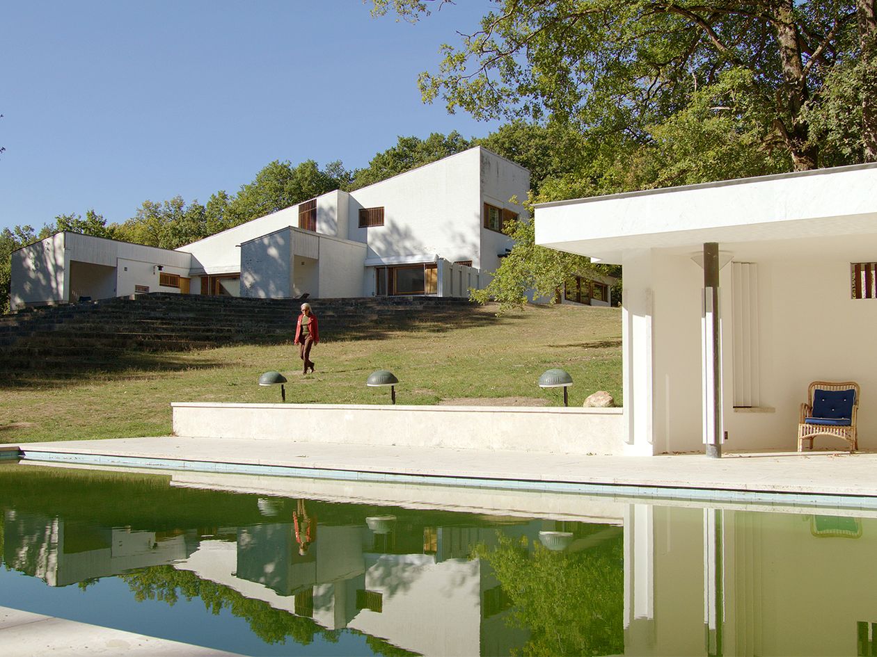 Maison Louis Carré