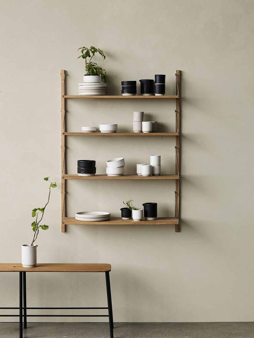 Framan Shelf Library -seinähylly