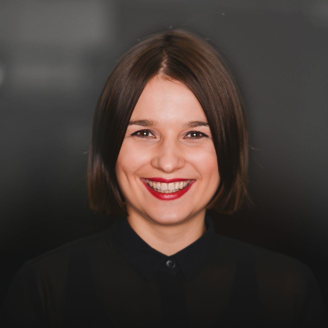 Sisustussuunnittelija Anna Tuohimaan potretti