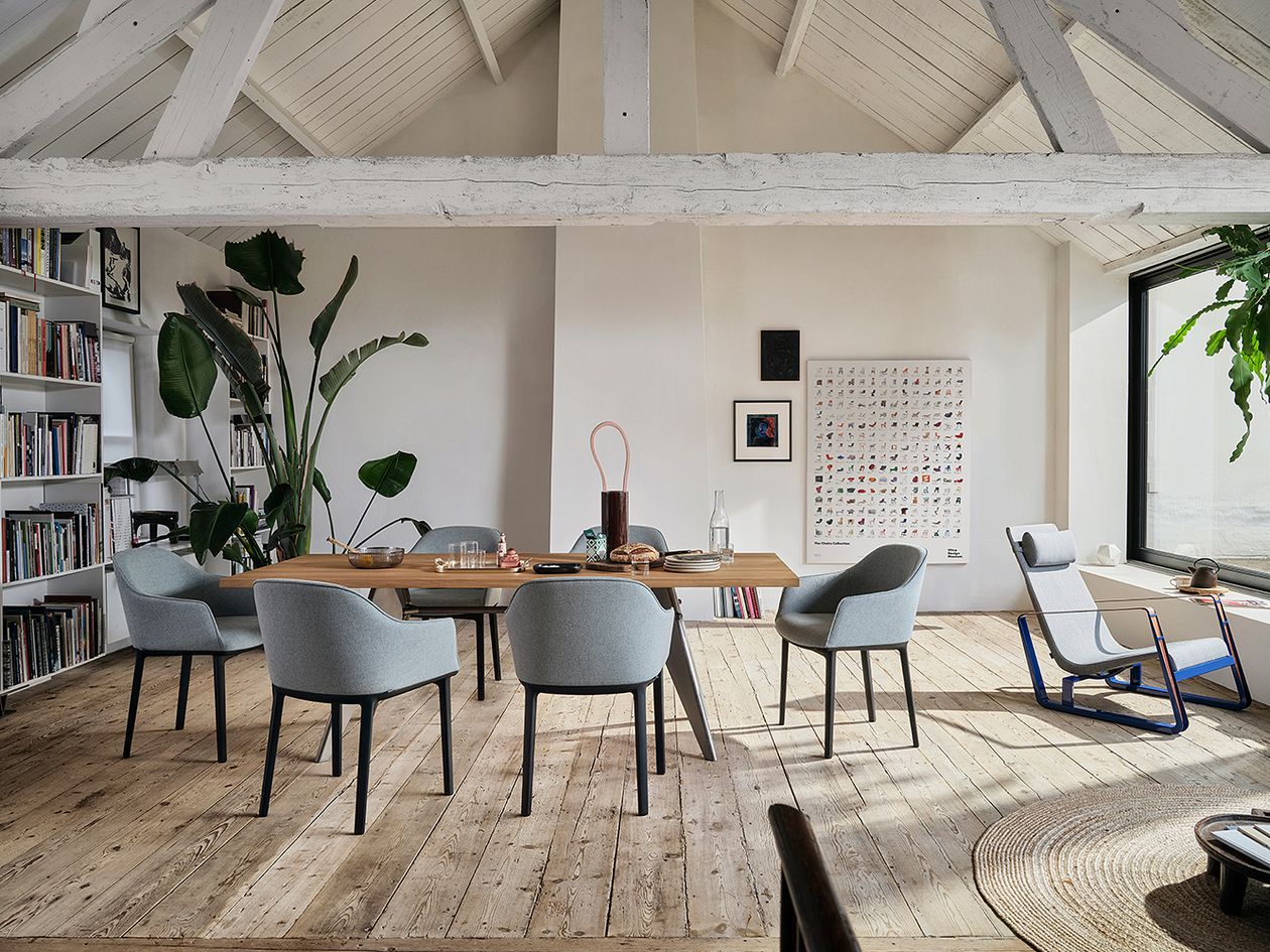 Vitra EM Table ruokapöytä