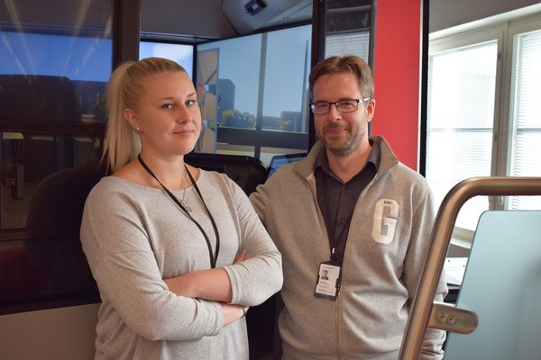 Doris Diehl ja Jari Hietikko ovat Tampereen Ratikan tulevia liikenteenohjaajia