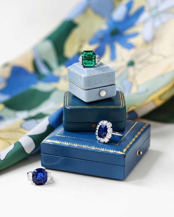 Discover the ever-expanding spectrum in the fascinating world of colored gemstones. 