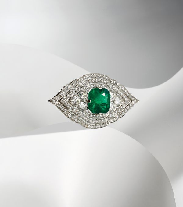 From the personal collection of a self-made New York millionaire, a Cartier emerald, diamond and platinum brooch sheds light on the jeweler's Art Deco design era. Susan Abeles, Senior International Specialist, provides an in-depth look.