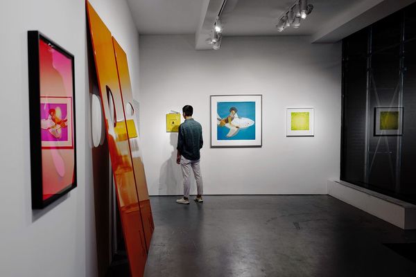 Take a look at some of the most exciting lots from Phillips x Artsy Summer School, selected by the founder of @ArtDrunk, Gary Yeh. Bold and colorful, these works by artists from Derrick Adams to Olafur Eliasson are open for bidding until Wednesday, July 10th.