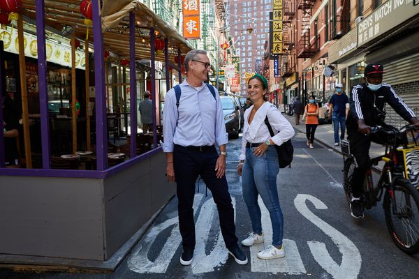 Our New York based Specialists Doug Escribano and Isabella Proia explore Chinatown with a couple of vintage chronographs on their wrists. 